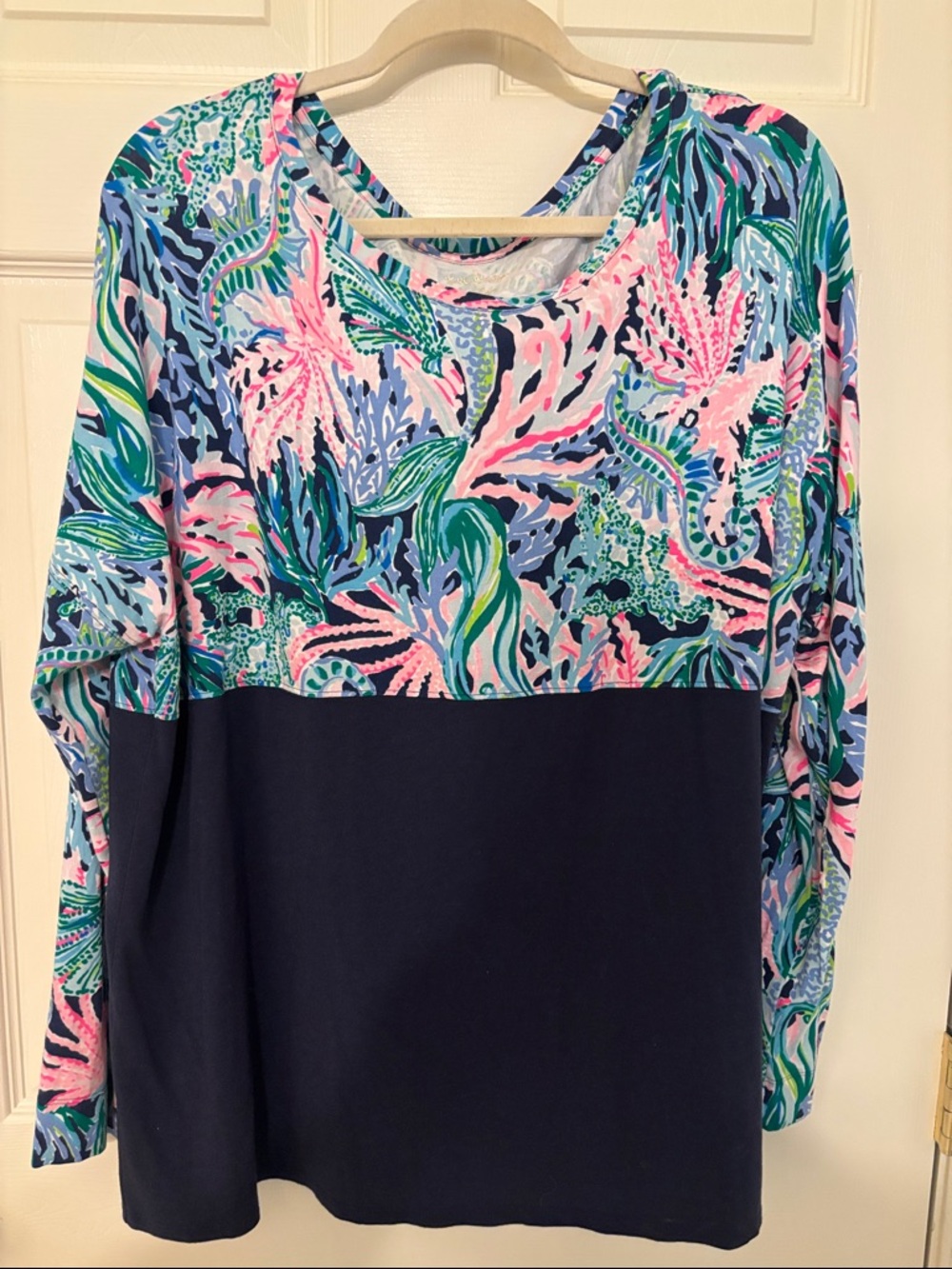 Lilly Pulitzer Navy Blue Multicolor Palm-Print Long Sleeve Top